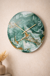 Marbela – Wandklok in Marmerlook – Geruisloos & Modern – Voor Woonkamer